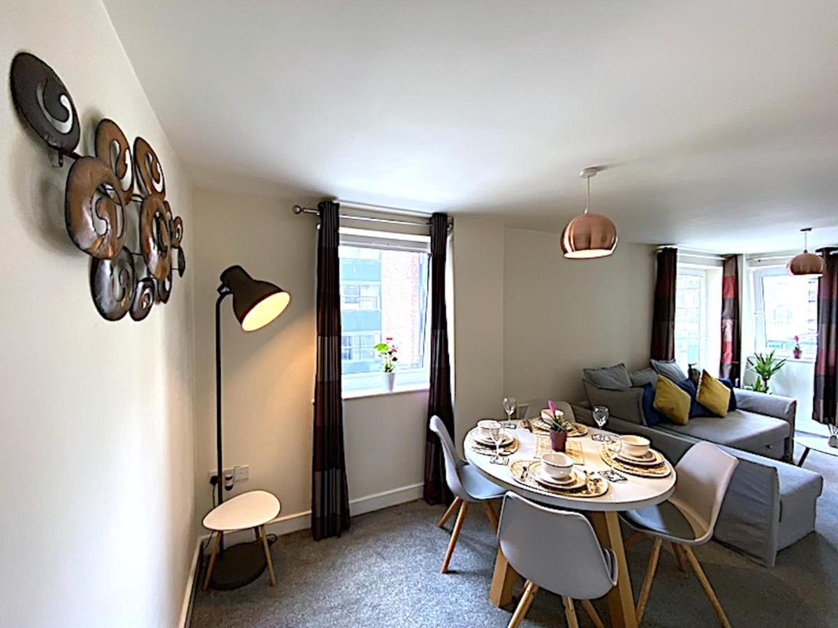 Stylish Two Bed City Apartment With Secure Parking Southampton Exterior foto