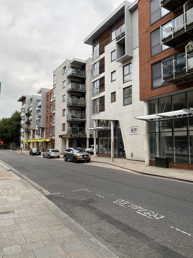 Stylish Two Bed City Apartment With Secure Parking Southampton Exterior foto